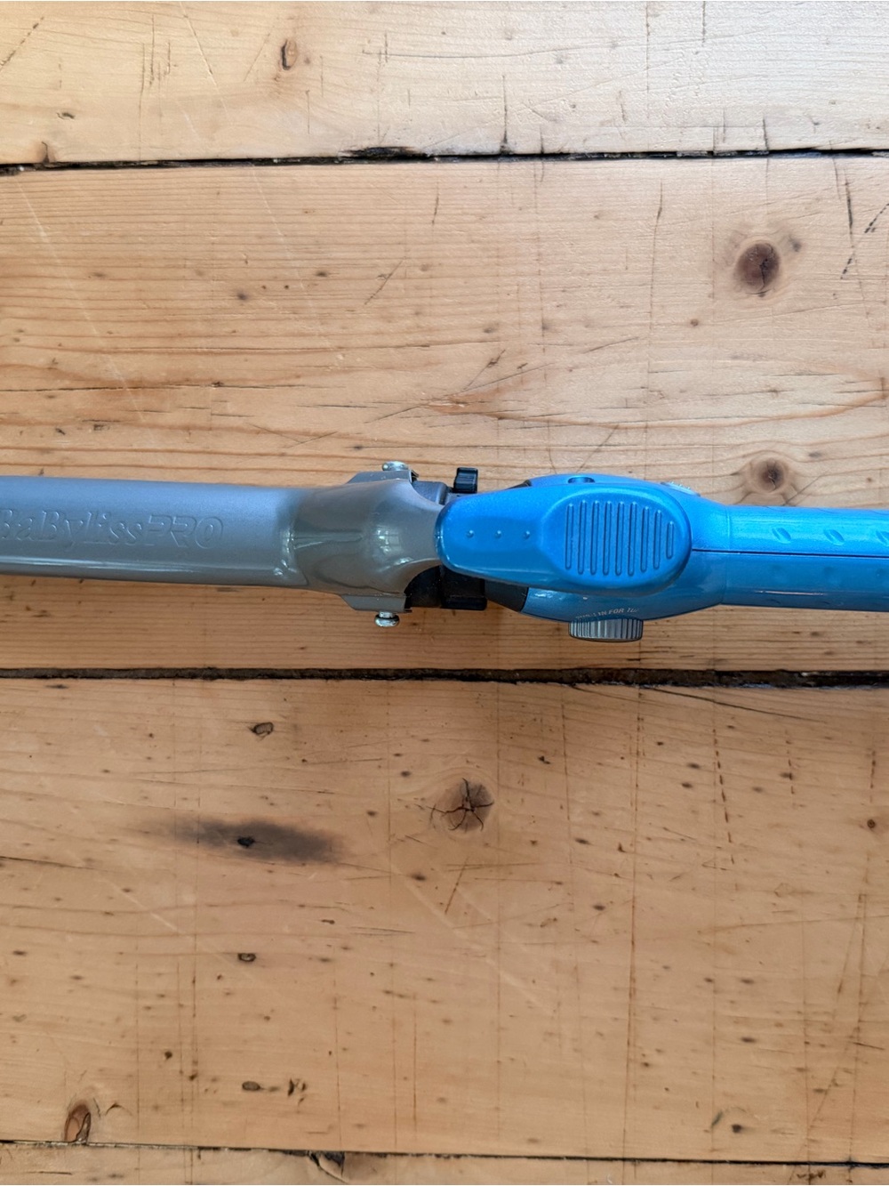 Curling Iron - Picture 4 of 4